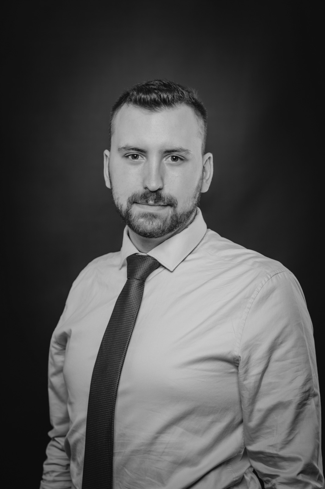 Stanislav Juhás, finančný sprostredkovateľ